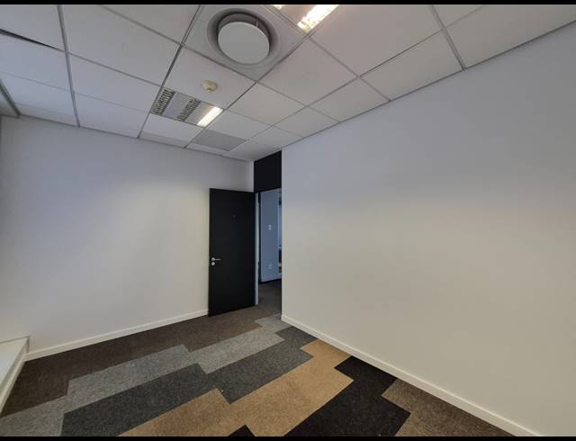 177M² OFFICE TO LET IN ILLOVO
